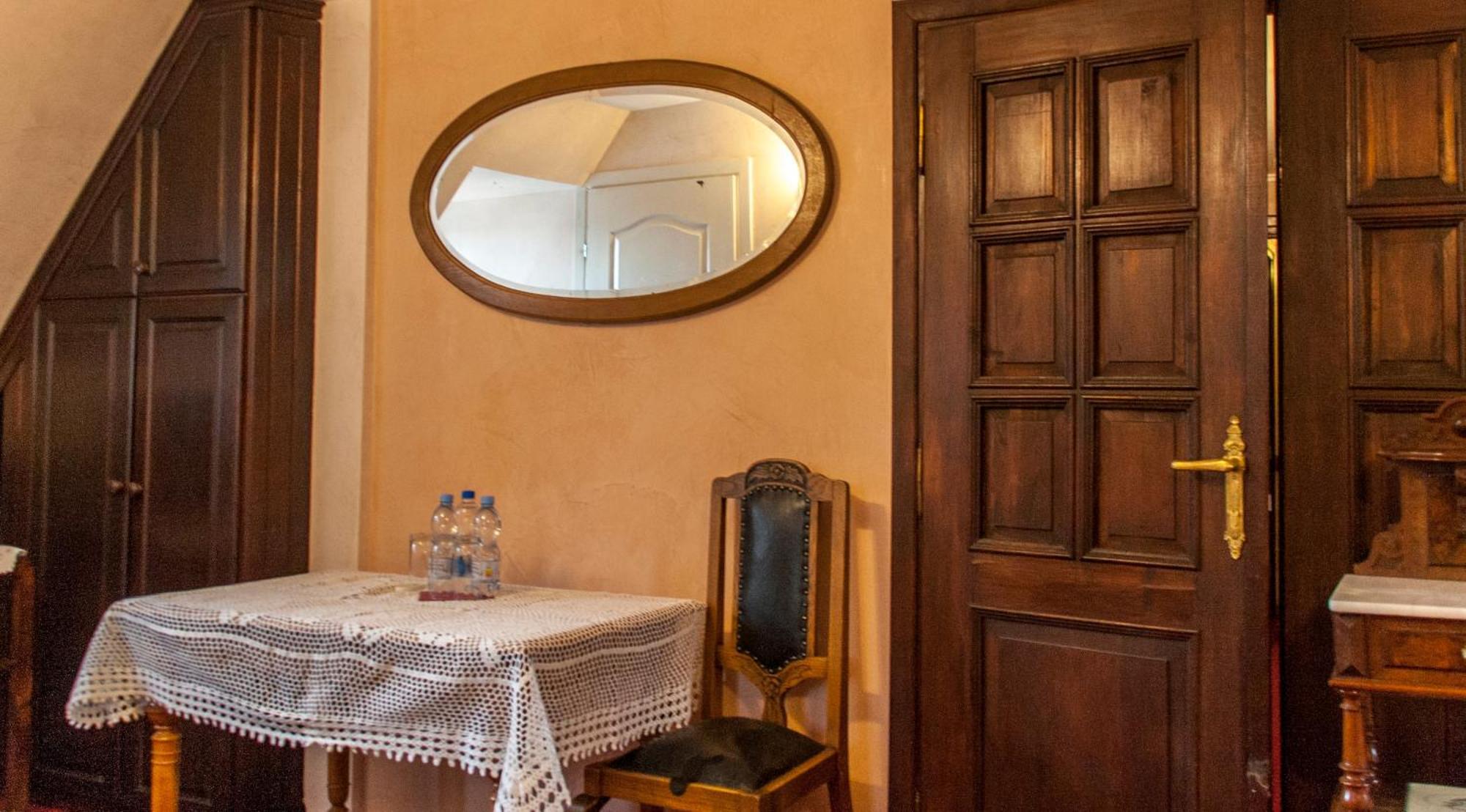 Dwor Anna Bed & Breakfast Ciecierzyn Room photo