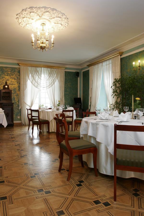 Dwor Anna Bed & Breakfast Ciecierzyn Exterior photo